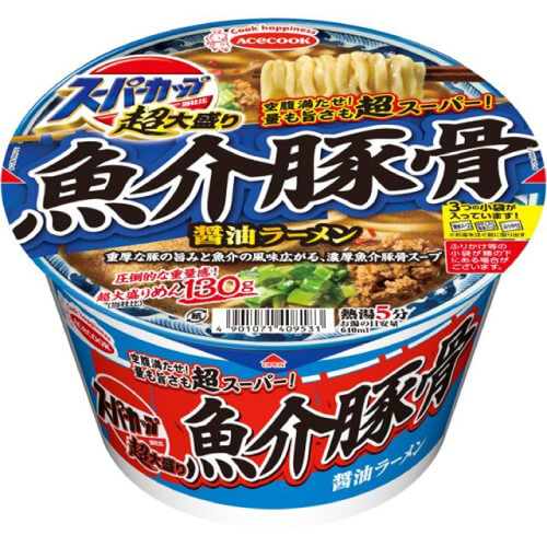 超大盛りスーパーカップ（魚介豚骨醤油ラーメン）